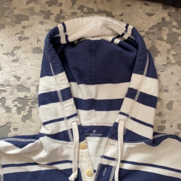 American Eagle Beachy Pullover Hoodie - Picture 2 of 4